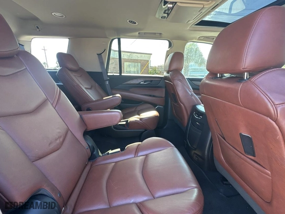 2015 Cadillac Escalade Premium with VIN 1GYS3NKJ5FR588625, listed as a Copart auction lot 41823535 with 152,188 mi miles and Clean Title. Bid and sale history available at carsss.com. Image 6.