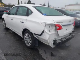 2014 Nissan Sentra SV z VIN 3N1AB7AP6EL693057, wystawiony jako IAAI lot #41556894 z przebiegiem 134 996 mil mil oraz . Historia ofert i sprzedaży dostępna na DreamBid. Obrazek 3.