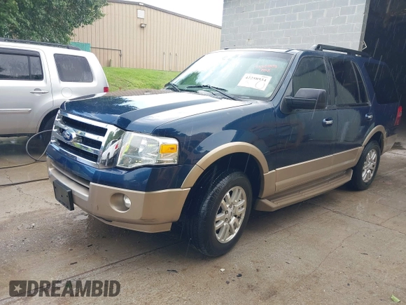 2013 Ford Expedition XLT с VIN 1FMJU1H50DEF14630, выставлен на аукционе IAAI как лот 42258934 с пробегом 196 843 миль миль и . История ставок и продаж доступна на DreamBid. Изображение 17.