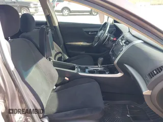 2013 Nissan Altima SV z VIN 1N4BL3AP4DN567890, wystawiony jako IAAI lot #42128612 z przebiegiem 169 491 mil mil oraz . Historia ofert i sprzedaży dostępna na DreamBid. Obrazek 5.