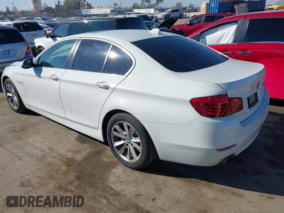 2015 BMW 5 Series 528i with VIN WBA5A5C56FD512769, listed as a IAAI auction lot 40832378 with 113,669 mi miles. Bid and sale history available at carsss.com. Image 3.