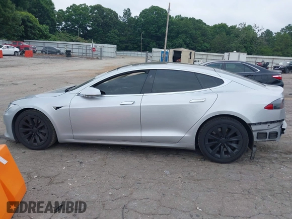 2017 Tesla Model S 100D с VIN 5YJSA1E28HF199687, выставлен на аукционе IAAI как лот 42353657 с пробегом 68 533 миль миль и . История ставок и продаж доступна на DreamBid. Изображение 14.