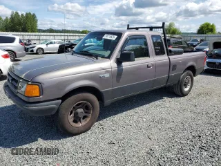 1995 Ford Ranger XL z VIN 1FTCR14A1SPA34776, wystawiony jako Copart lot #58215525 z przebiegiem 174 483 mil mil oraz Tytuł czysty. Historia ofert i sprzedaży dostępna na DreamBid. Obrazek 1.