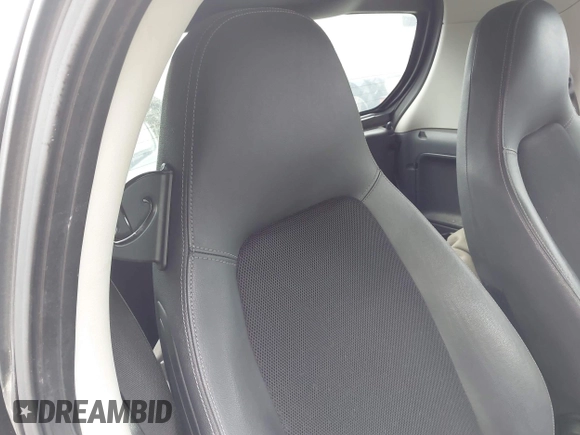 2009 Smart fortwo Pure with VIN WMEEJ31X69K244948, listed as a IAAI auction lot 41925643 with 129,877 mi miles and . Bid and sale history available at DreamBid. Image 8.