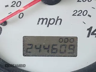 2002 Mazda Protege z VIN JM1BJ246221493337, wystawiony jako IAAI lot #42171966 z przebiegiem 244 609 mil mil oraz . Historia ofert i sprzedaży dostępna na DreamBid. Obrazek 15.