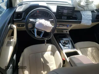 2022 Audi Q5 S line Premium z VIN WA1GAAFY4N2062294, wystawiony jako Copart lot #52314365 z przebiegiem 40 920 mil mil oraz Szkoda całkowita • Salvage title. Historia ofert i sprzedaży dostępna na DreamBid. Obrazek 8.