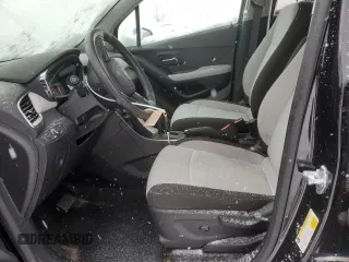 2022 Chevrolet Trax LS with VIN KL7CJNSM9NB544593, listed as a Copart auction lot 85678854 with 26,843 mi miles and Salvage Title. Bid and sale history available at carsss.com. Image 7.