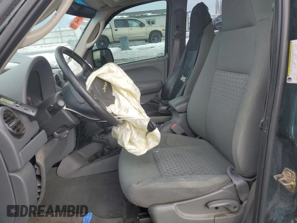 2005 Jeep Liberty Sport with VIN 1J4GL48565W655534, listed as a Copart auction lot 46359535 with 162,770 mi miles and Salvage Title. Bid and sale history available at DreamBid. Image 7.