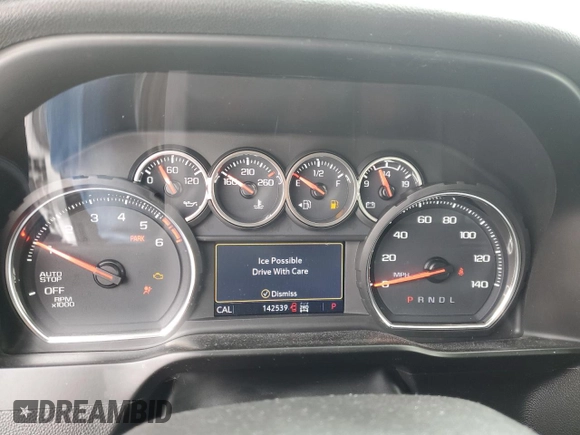 2021 Chevrolet Silverado 1500 LT with VIN 3GCUYDET2MG149418, listed as a Copart auction lot 89065105 with 142,539 mi miles and Salvage Title. Bid and sale history available at carsss.com. Image 9.