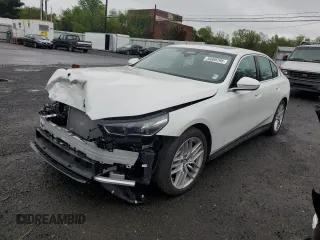 2024 BMW 5 Series 530i xDrive z VIN WBA53FJ01RCP97253, wystawiony jako Copart lot #50888795 z przebiegiem 11 985 mil mil oraz Szkoda całkowita • Salvage title. Historia ofert i sprzedaży dostępna na DreamBid. Obrazek 1.