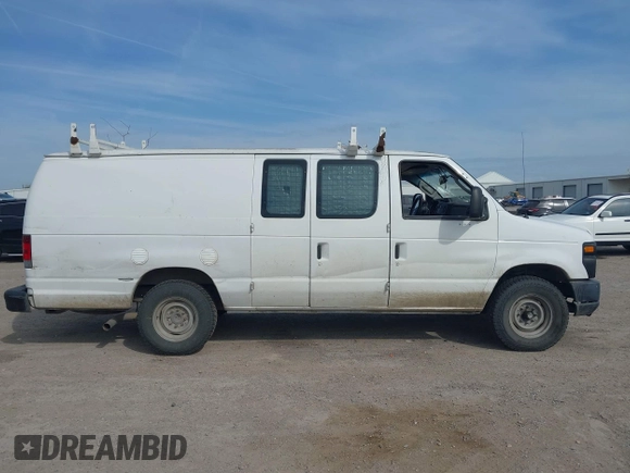 2011 Ford E-Series Commercial z VIN 1FDSS3EL6BDA79236, wystawiony jako IAAI lot #41902946 z przebiegiem 267 791 mil mil oraz . Historia ofert i sprzedaży dostępna na DreamBid. Obrazek 13.