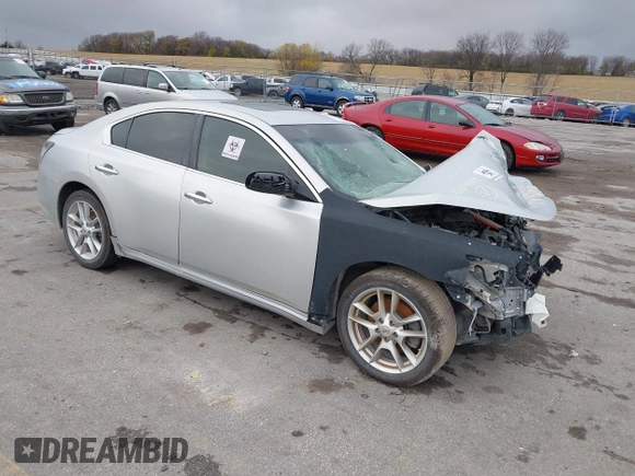 2014 Nissan Maxima SV with VIN 1N4AA5AP5EC460941, listed as a IAAI auction lot 40748781 with 130,872 mi miles and . Bid and sale history available at DreamBid. Image 1.