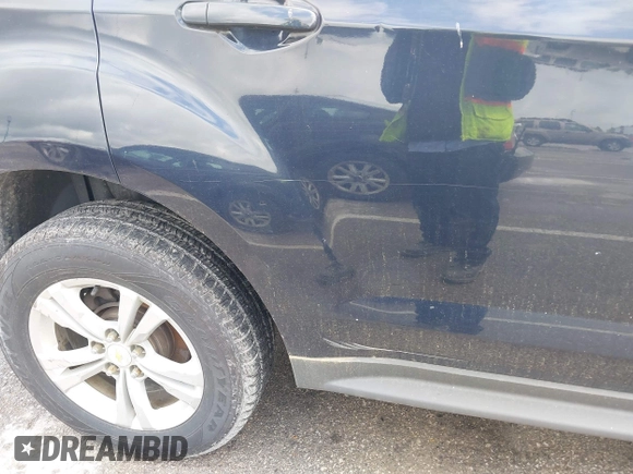 2015 Chevrolet Equinox LS z VIN 2GNALAEK7F6215474, wystawiony jako IAAI lot #42257375 z przebiegiem 227 608 mil mil oraz . Historia ofert i sprzedaży dostępna na DreamBid. Obrazek 13.