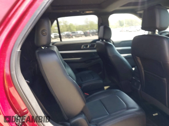 2017 Ford Explorer XLT z VIN 1FM5K8D80HGD76128, wystawiony jako IAAI lot #42114080 z przebiegiem 138 062 mil mil oraz . Historia ofert i sprzedaży dostępna na DreamBid. Obrazek 8.