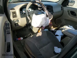 2003 Ford Escape XLS Popular with VIN 1FMYU92173KD49159, listed as a Copart auction lot 75314914 with 0 mi miles and Salvage Title. Bid and sale history available at carsss.com. Image 8.