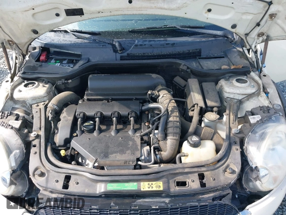 2010 MINI Convertible S with VIN WMWMS3C58ATY09098, listed as a IAAI auction lot 42149773 with 127,424 mi miles and . Bid and sale history available at DreamBid. Image 10.