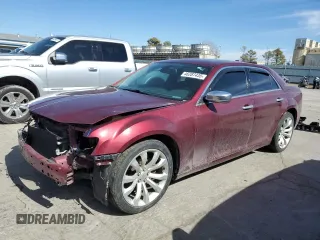 2019 Chrysler 300 Limited z VIN 2C3CCAEG8KH616984, wystawiony jako Copart lot #46287435 z przebiegiem 153 596 mil mil oraz Szkoda całkowita • Salvage title. Historia ofert i sprzedaży dostępna na DreamBid. Obrazek 1.