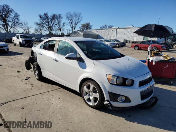2014 Chevrolet Sonic LTZ with VIN 1G1JE5SH8E4118134, listed as a Copart auction lot 86915364 with 116,484 mi miles and Salvage Title. Bid and sale history available at carsss.com. Image 4.