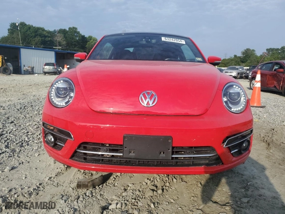 2018 Volkswagen Beetle SE with VIN 3VWJD7ATXJM728687, listed as a Copart auction lot 63242054 with 84,502 mi miles and Salvage Title. Bid and sale history available at carsss.com. Image 5.