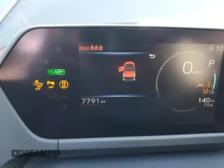 2024 Subaru Solterra Limited z VIN JTMABABA0RA063858, wystawiony jako Copart lot #43372155 z przebiegiem 7 791 mil mil oraz Szkoda całkowita • Salvage title. Historia ofert i sprzedaży dostępna na DreamBid. Obrazek 9.