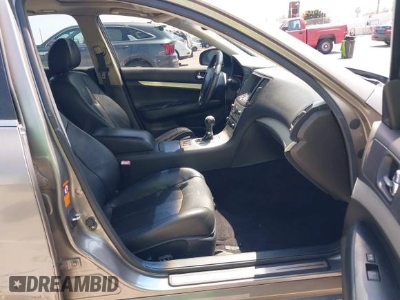 2007 Infiniti G35 Journey with VIN JNKBV61E97M729946, listed as a IAAI auction lot 42161256 with 186,862 mi miles and . Bid and sale history available at carsss.com. Image 5.