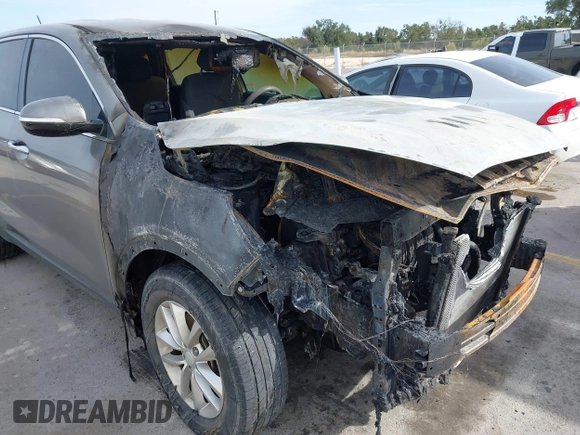 2018 Kia Sorento LX with VIN 5XYPG4A34JG411049, listed as a IAAI auction lot 41080821 with 1 mi miles. Bid and sale history available at carsss.com. Image 13.
