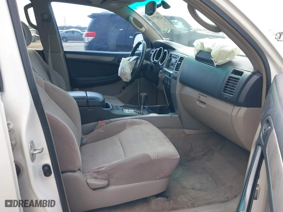 2003 Toyota 4Runner SR5 with VIN JTEZU14RX30015034, listed as a IAAI auction lot 41568724 with 194,647 mi miles. Bid and sale history available at carsss.com. Image 5.