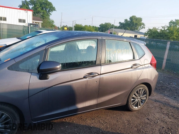 2015 Honda Fit EX with VIN 3HGGK5G86FM755209, listed as a IAAI auction lot 42450499 with 29,735 mi miles and . Bid and sale history available at DreamBid. Image 14.