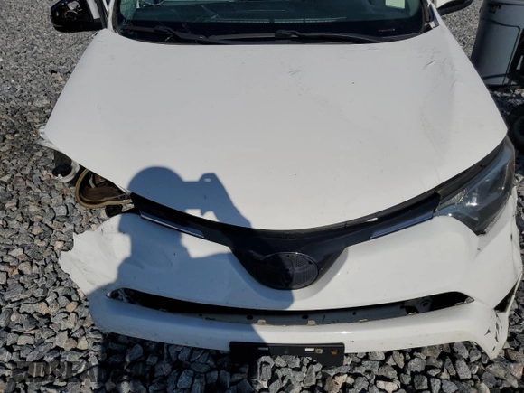 2016 Toyota RAV4 XLE with VIN JTMRFREV3GJ102721, listed as a Copart auction lot 62489055 with 111 mi miles and Salvage title. Bid and sale history available at DreamBid. Image 12.