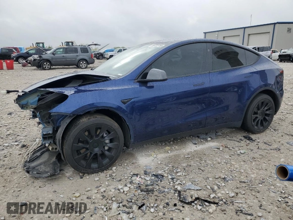 2024 Tesla Model Y Long Range с VIN 7SAYGDEE8RA226229, выставлен на аукционе Copart как лот 56722755 с пробегом Не указан миль и Списание • Salvage title. История ставок и продаж доступна на DreamBid. Изображение 1.