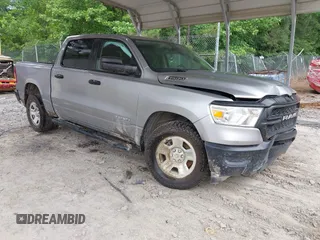 2020 Ram 1500 Tradesman z VIN 1C6SRFGT3LN151043, wystawiony jako IAAI lot #42293827 z przebiegiem 115 006 mil mil oraz . Historia ofert i sprzedaży dostępna na DreamBid. Obrazek 1.