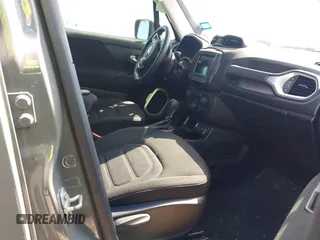 2020 Jeep Renegade Altitude z VIN ZACNJABB0LPL55950, wystawiony jako IAAI lot #42222826 z przebiegiem 74 022 mil mil oraz . Historia ofert i sprzedaży dostępna na DreamBid. Obrazek 5.