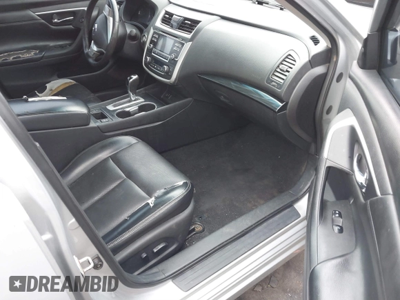 2017 Nissan Altima SV with VIN 1N4AL3AP8HC174357, listed as a IAAI auction lot 41720285 with 178,881 mi miles and . Bid and sale history available at DreamBid. Image 5.