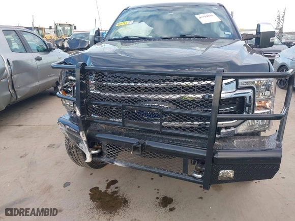 2020 Ford Super Duty F-250 SRW XL with VIN 1FT7W2BT5LEE67857, listed as a IAAI auction lot 41354899 with 92,427 mi miles. Bid and sale history available at carsss.com. Image 12.