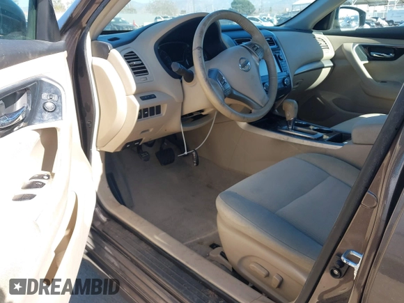 2013 Nissan Altima SV with VIN 1N4AL3APXDC233967, listed as a IAAI auction lot 41515998 with 65,666 mi miles and . Bid and sale history available at DreamBid. Image 5.