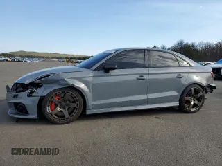2019 Audi RS 3 z VIN WUABWGFF9KA906868, wystawiony jako Copart lot #49898414 z przebiegiem 42 348 mil mil oraz . Historia ofert i sprzedaży dostępna na DreamBid. Obrazek 1.