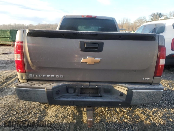 2007 Chevrolet Silverado 1500 LT w/1LT with VIN 2GCEC19J971643783, listed as a Copart auction lot 86998484 with 266,158 mi miles and Salvage Title. Bid and sale history available at carsss.com. Image 6.