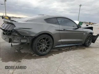 2017 Ford Mustang GT z VIN 1FA6P8CF8H5358570, wystawiony jako Copart lot #49535235 z przebiegiem 71 934 mil mil oraz Szkoda całkowita • Salvage title. Historia ofert i sprzedaży dostępna na DreamBid. Obrazek 3.
