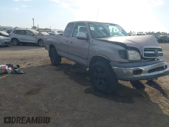 2000 Toyota Tundra SR5 with VIN 5TBRT3411YS002814, listed as a IAAI auction lot 41253815 with 155,327 mi miles and . Bid and sale history available at DreamBid. Image 1.
