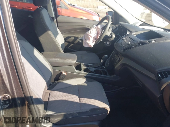 2017 Ford Escape SE with VIN 1FMCU0GD0HUB80123, listed as a IAAI auction lot 41895514 with 61,680 mi miles and . Bid and sale history available at DreamBid. Image 5.