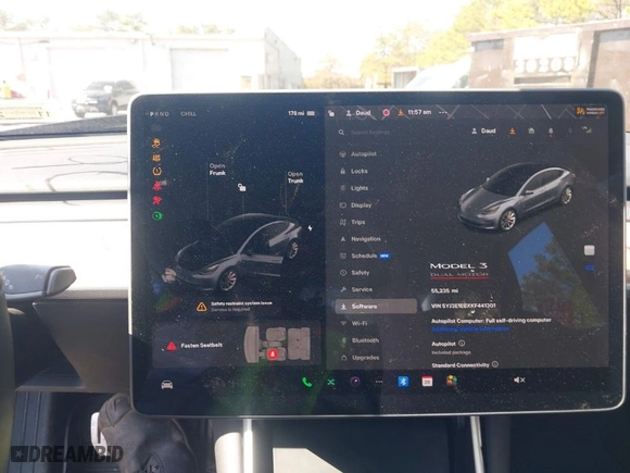 2019 Tesla Model 3 Long Range with VIN 5YJ3E1EBXKF441301, listed as a IAAI auction lot 41900995 with NaN miles. Bid and sale history available at carsss.com. Image 18.