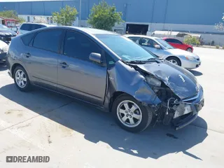 2007 Toyota Prius with VIN JTDKB20U273215633, listed as a IAAI auction lot 41955538 with 172,957 mi miles. Bid and sale history available at carsss.com. Image 1.