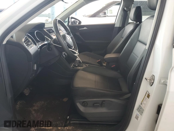 2021 Volkswagen Tiguan SE z VIN 3VV3B7AX5MM010006, wystawiony jako Copart lot #62730045 z przebiegiem 49 288 mil mil oraz Szkoda całkowita • Salvage title. Historia ofert i sprzedaży dostępna na DreamBid. Obrazek 7.
