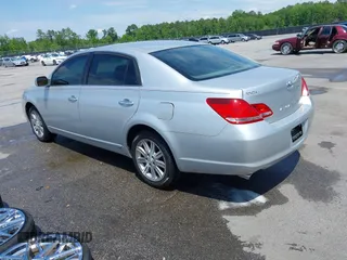 2006 Toyota Avalon XL with VIN 4T1BK36B26U167325, listed as a IAAI auction lot 42090660 with 196,932 mi miles. Bid and sale history available at carsss.com. Image 3.