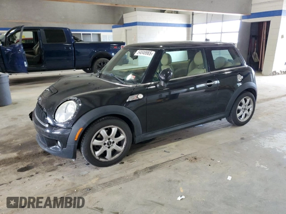 2010 MINI Hardtop S с VIN WMWMF7C55ATX44934, выставлен на аукционе Copart как лот 54049965 с пробегом 66 452 миль миль и Списание • Salvage title. История ставок и продаж доступна на DreamBid. Изображение 1.