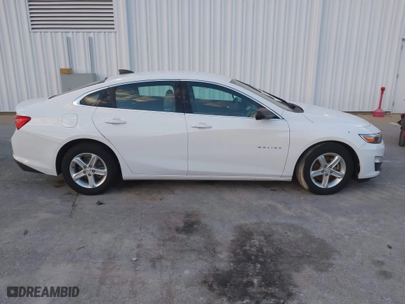 2020 Chevrolet Malibu LS with VIN 1G1ZC5ST1LF000425, listed as a IAAI auction lot 40819209 with 116,684 mi miles. Bid and sale history available at carsss.com. Image 13.