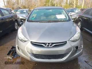 2011 Hyundai Elantra GLS z VIN KMHDH4AE1BU093985, wystawiony jako IAAI lot #41101288 z przebiegiem 80 882 mil mil oraz . Historia ofert i sprzedaży dostępna na DreamBid. Obrazek 12.