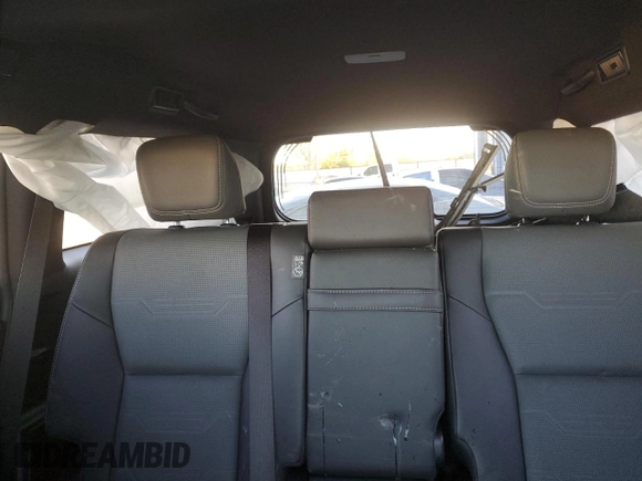 2024 Lexus GX 550 Luxury z VIN JTJVBCDX8R5012273, wystawiony jako Copart lot #81360034 z przebiegiem 4 883 mil mil oraz Szkoda całkowita • Salvage title. Historia ofert i sprzedaży dostępna na DreamBid. Obrazek 10.