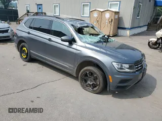 2018 Volkswagen Tiguan SEL with VIN 3VV2B7AX2JM216584, listed as a Copart auction lot 60986525 with 78,641 mi miles and Salvage title. Bid and sale history available at DreamBid. Image 4.