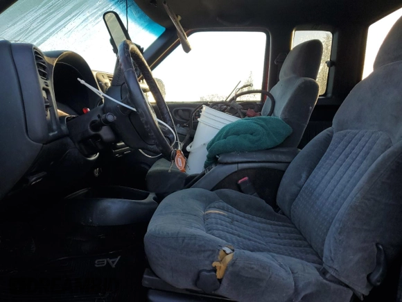 2001 Chevrolet S-10 LS with VIN 1GCCT19W818161992, listed as a Copart auction lot 87774135 with 0 mi miles and Clean Title. Bid and sale history available at carsss.com. Image 7.